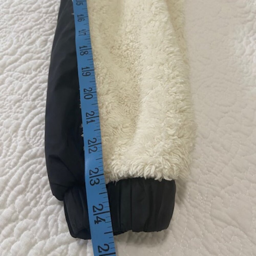 UGG Niko Sherpa Crewneck Pullover, Size Large - Picture 11 of 11
